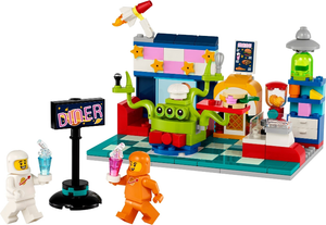 40687 Alien Space Diner