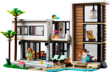 31153 Modern House