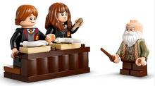 76442-C Hogwarts Castle: Charms Class