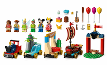 43212 Disney Celebration Train